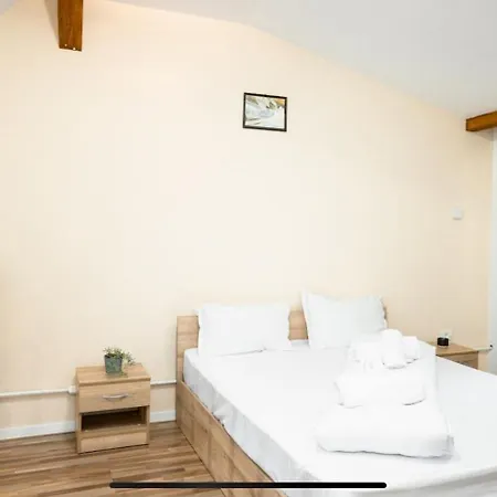 1st Nest In Heart Of Appartement