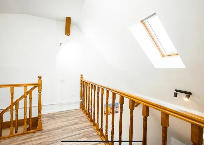 1st Nest In Heart Of Appartement